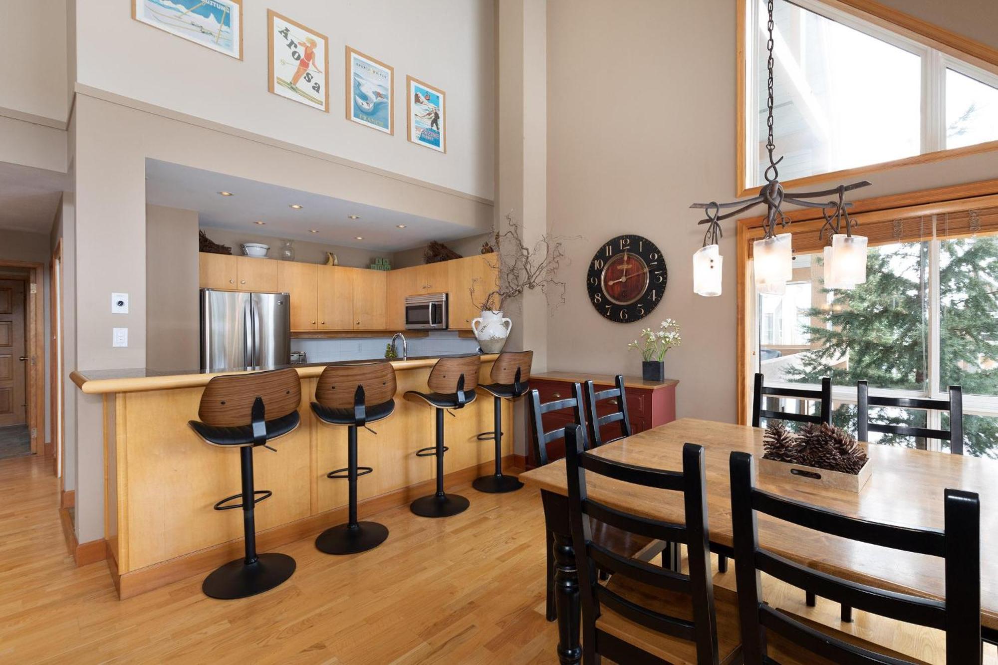 Alpine Greens 8 | Bright Townhome Near Blackcomb, Walk Or Shuttle To Skiing, Secure Parking Whistler Kültér fotó