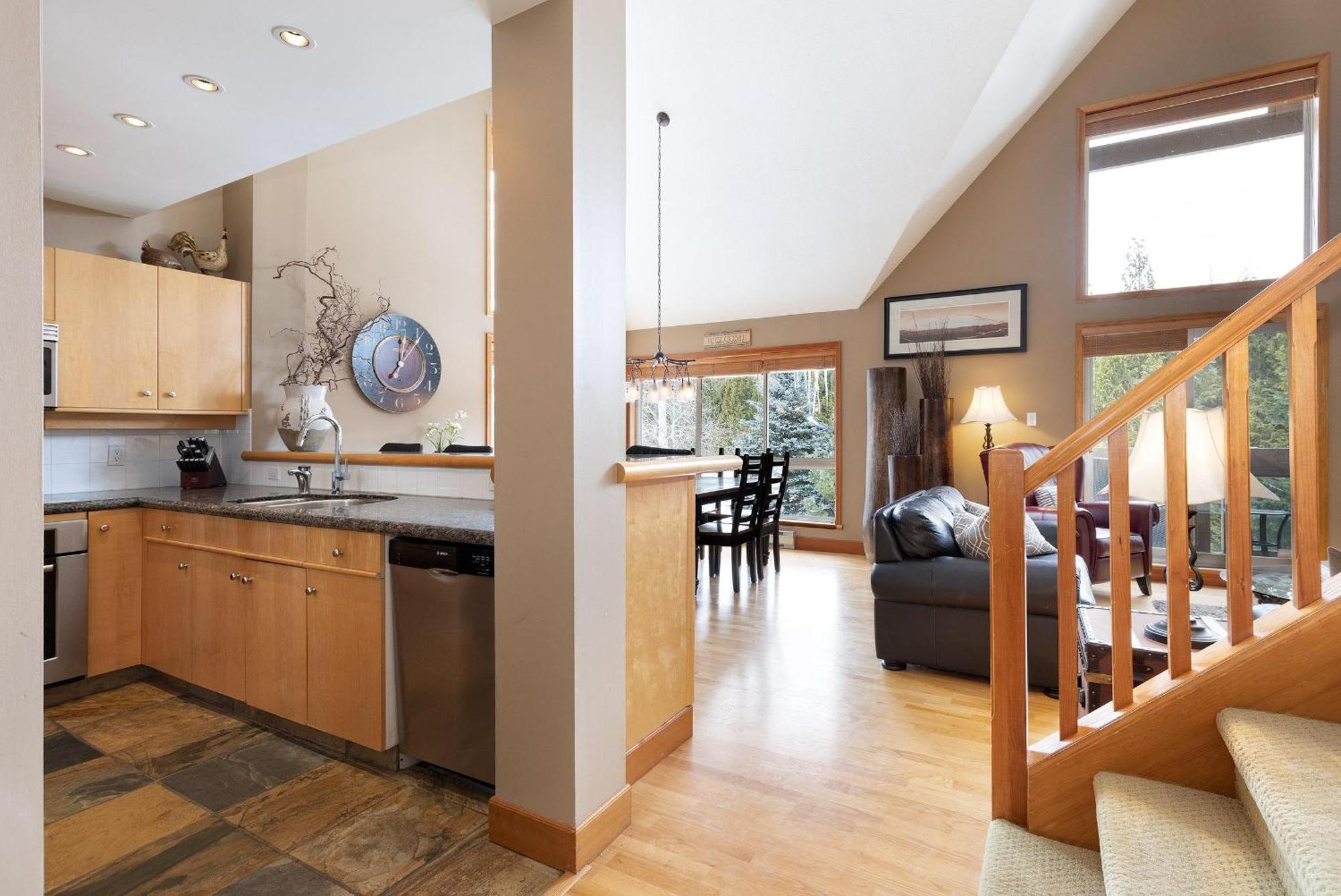Alpine Greens 8 | Bright Townhome Near Blackcomb, Walk Or Shuttle To Skiing, Secure Parking Whistler Kültér fotó